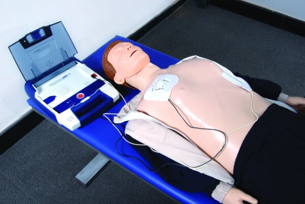 HUG/BLS600 - manekin treningowy CPR i AED