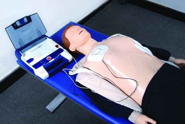 HUG/BLS600 - manekin treningowy CPR i AED